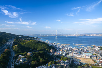 淡路島から見た明石海峡大橋