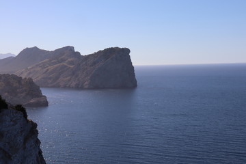 Fototapeta na wymiar cliffs in the sea 