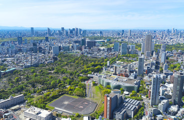 東京風景　2019　春　新緑　青空　六本木から望む新国立競技場方面