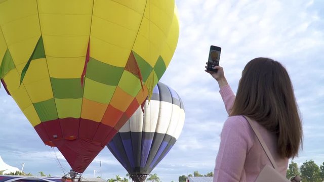 Hot air balloon photo selfie making