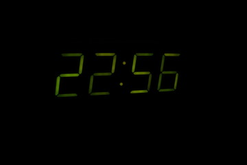 Digitale Uhrzeit 22:56