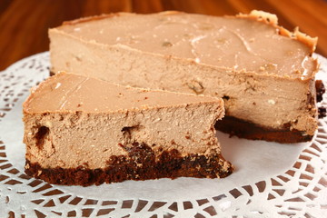 Chocolate cheesecake with raisins (curd pudding)
