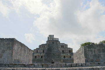 Naklejka premium Ruinas arqueológicas Edzna Campeche