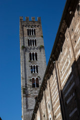 Fototapeta na wymiar Lucca Tuscany Italy. City wall. San frediano church