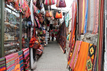 Fototapeta na wymiar Peruvian shops