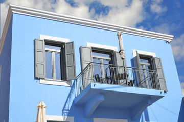 Individuelle Urlaubsresidenz in typischer griechischer Architektur (Rhodos, südliche Ägäis)