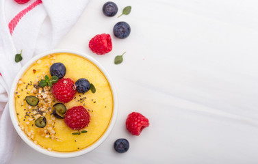 Polenta with berries