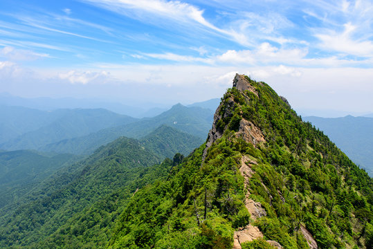 写真素材：石鎚山、石鎚、登山、山、西日本最高峰