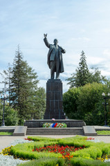 Statue of Lenin (Irkutsk, Russia). Vertical orientation - 302717430