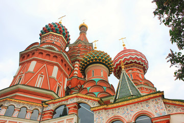 Fototapeta na wymiar Saint Basil's Cathedral (Cathedral of Vasily the Blessed) on the Red Square. Christian church facade low angle close up view in Moscow, Russia