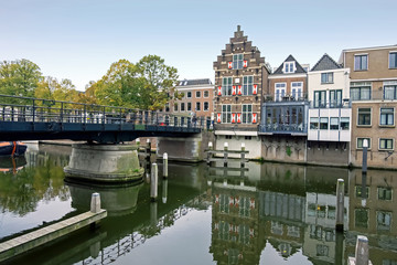 Fototapeta na wymiar City scenic from the medieval town Gorinchem in the Netherlands