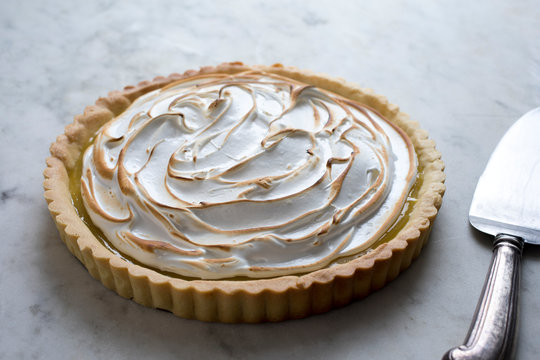 Lemon meringue tart