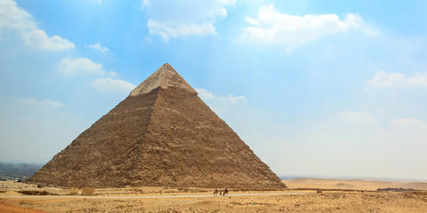 Fototapeta na wymiar The ancient Egyptian Pyramid of Khafre (Chephren) in Giza, Cairo, Egypt