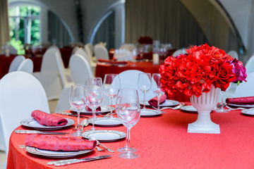 Wedding decor in a restaurant