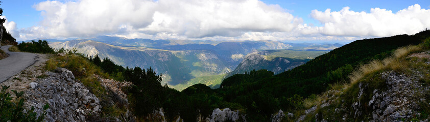 Obraz premium Panoramic view to Tara Canyon in Durmitor National Park, Montenegro.