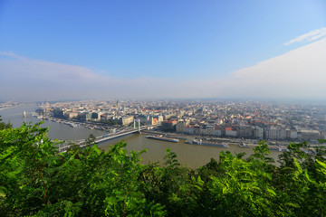 Fototapeta premium Landscape view on Budapest at daylight