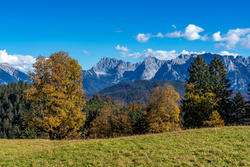 Fototapeta na wymiar landscape near Garmisch Partenkirchen in Bavaria, Germany