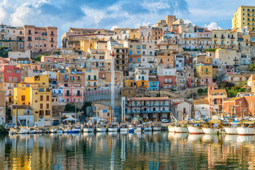 The colorful city of Sciacca overlooking its harbour. Province of Agrigento, Sicily. - obrazy, fototapety, plakaty