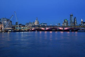 Fototapeta na wymiar Night in London city - UK