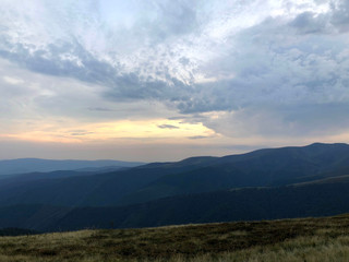 Obraz premium Background landscape with Ukrainian Carpathian Mountains in the Pylypets