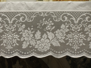 Floral lace band