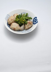 里芋と菜の花の煮物です