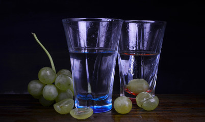 glass of apple juice