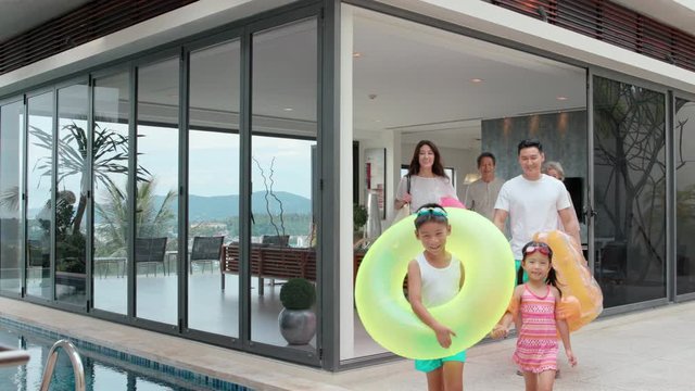 Happy family going swimming together,4K