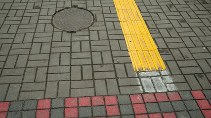 Track for the blind, allows you to navigate