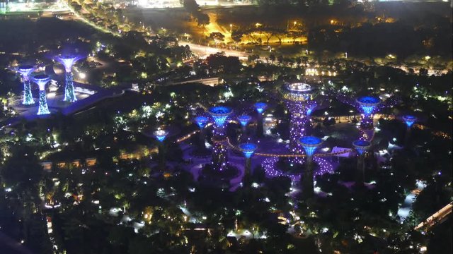 time-lapse lighting garden by the bay in Singapore at night