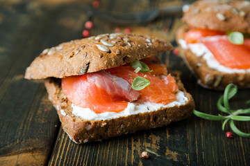 Sandwich with salmon and whole grain bread