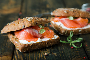 Sandwich with salmon and whole grain bread