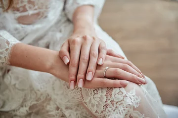 Foto op Plexiglas Close up of woman hands with pastel wedding manicure, copy space © mirage_studio
