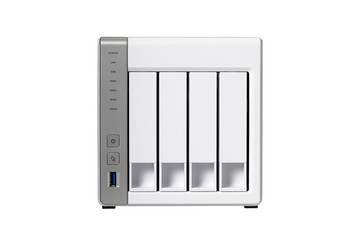 NAS at 4 compartments for HD