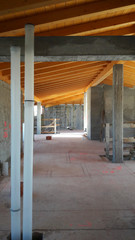 Lavori in corso nel cantiere edile