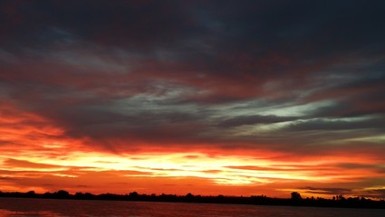 Atardecer Chaco paraguayo © crocuss691 