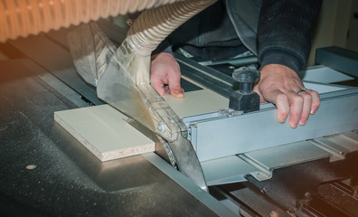 cutting of chipboard sheet material on the machine