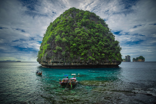 Island Maya Bay Thailand