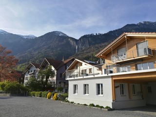 Landscape photos of the shores of Lake Brienz