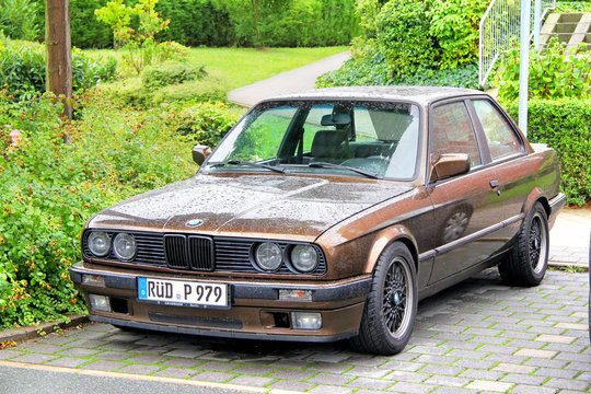 BMW E30 3-series