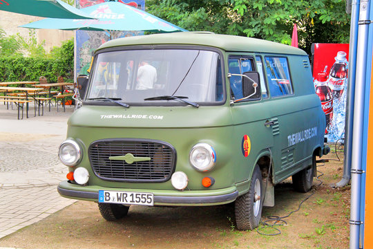 Barkas B1000