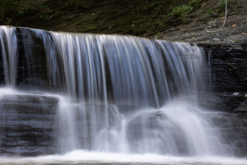 Obraz premium Waterfall in the forest