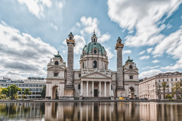 Fototapeta premium Daytime long Exposure shot of baroque Karlskirch, St. Charle's Church in Vienna, Austria