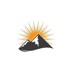 Fototapeta na wymiar Mountain Logo