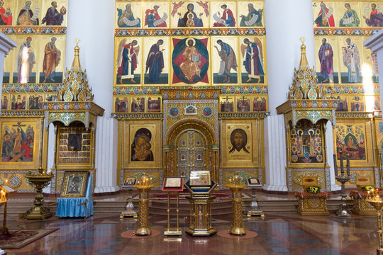 Yaroslavl. Iconostasis of the assumption Cathedral in the city center.