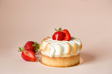 cream cake with fresh strawberries