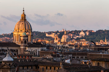 Fototapeta na wymiar Looking Rome from Gianicolo's hill