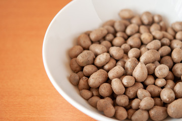 むかご 零余子 斜め上からクロースアップ 全体 左にコピースペース ソフトライト 零余子_s07_00432_(DSC_6158)