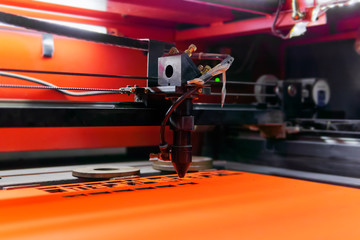 laser cutting machine flying head in action