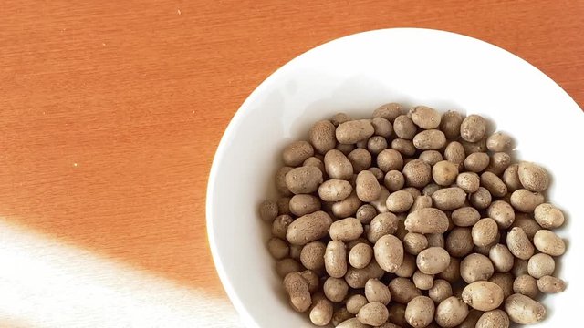 むかご 零余子 ソフトライト 右にパン スロー 零余子_v16_00441_(IMG_4155_2)